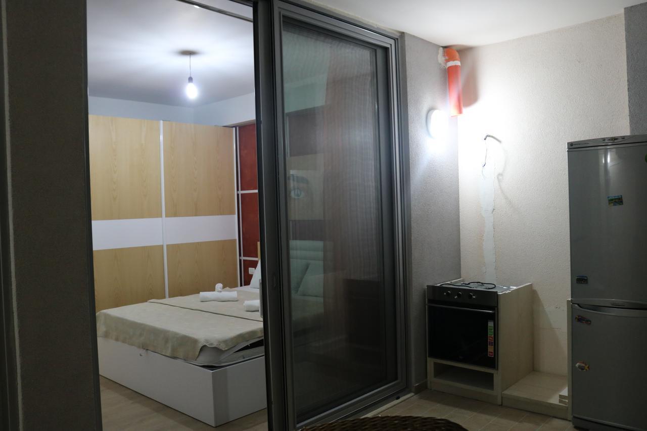 Ferienwohnung St Beach House Vlorë Exterior foto